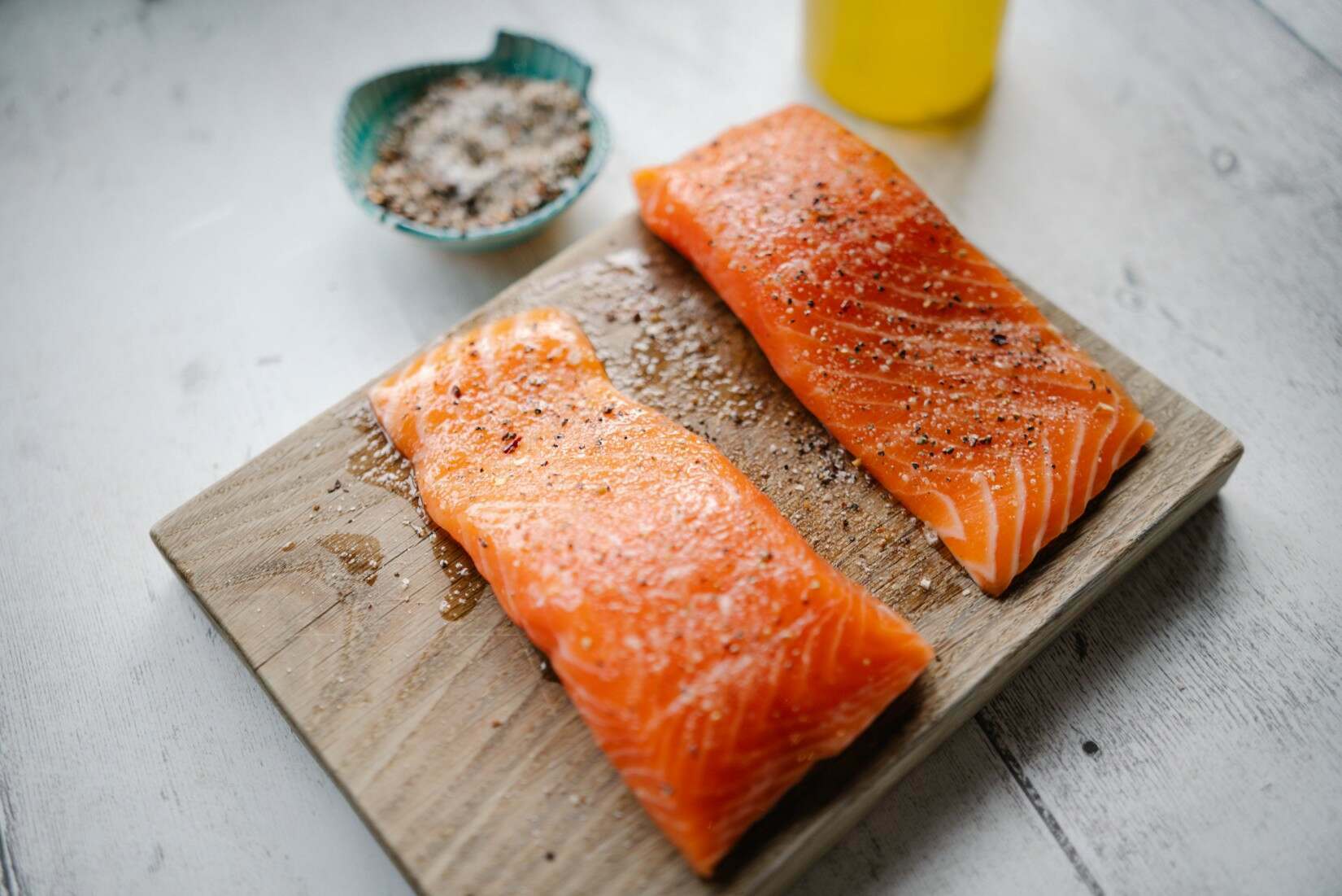 Roasted Salmon With Lentils And Braised Leeks