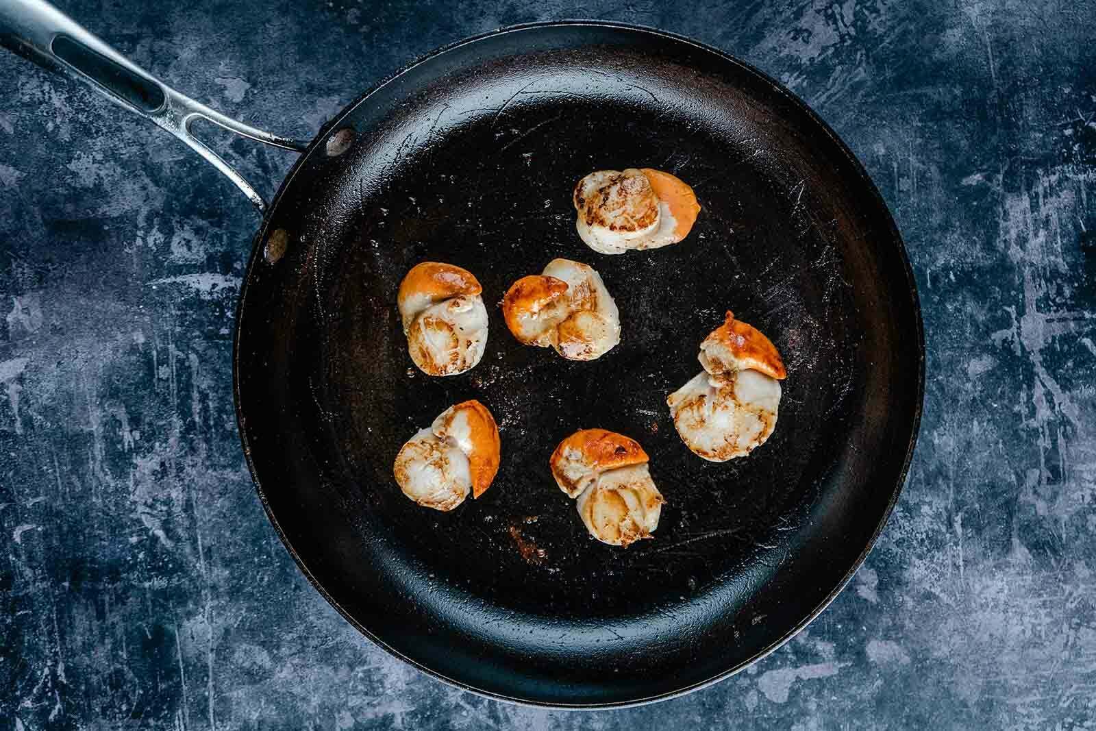 Crispy Gordon Ramsay Pan-Fried Scallops Recipe, Recipe